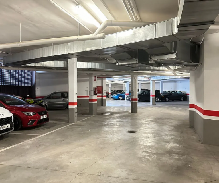 Garaje en miguel de cervantes (2)