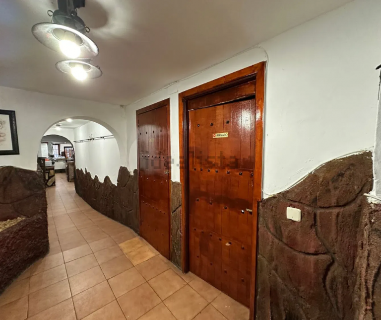 Local en venta en Plaza España, 5 (17)