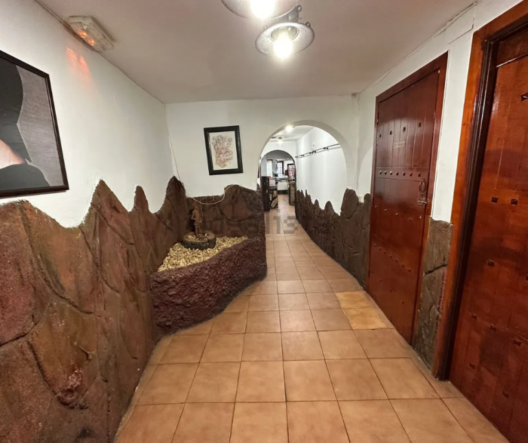 Local en venta en Plaza España, 5 (18)