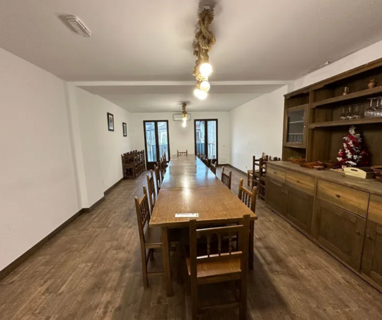 Local en venta en Plaza España, 5